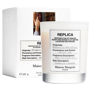메종마르지엘라 위스퍼 인 더 라이브러리 캔들 165G, 165g, 오래된 책의 독특한 향, 전통적인 도서관의 안락한 분위기를 떠오르게 하는 나무향, 1개