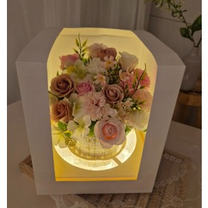 블뤼엔 감사함을 전하는 무드등 비누 꽃다발, 핑크, 1개