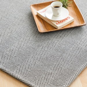 스칸디앤홈 먼지없는 쉐브론 사이잘룩 러그 워셔블 거실 카페트