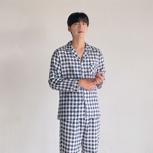 어나더디 남성용 모노 체크 긴팔잠옷