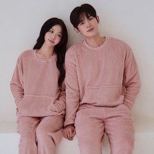어나더디 데일리 밍크 수면 잠옷 상하의 세트