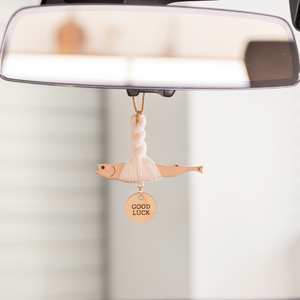 마켓유니버스 차량용 액막이 명태 룸미러 걸이형, GOOD LUCK ..., 1개