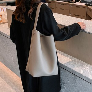 엘쏘 연예인 대용량 가죽 토트 데일리 빅 버킷백