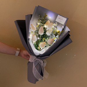러블리팜 조화 엘레나 튤립 꽃다발, 아이보리