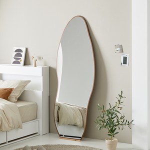 데코퍼니쳐 우드 비정형 스탠드 전신거울 700 방문설치