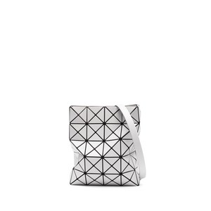 바오바오이세이미야케 프리즘 매트 크로스 백