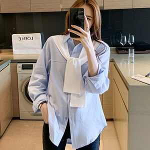 어나더블 샤베트 절개 블라우스