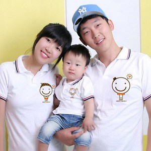 <가족티> <패밀리룩> ‘동글이가족’ – 반팔카라 가족티” loading=”lazy” style=”width: object-fit; max-width: 100%; max-height: 300px; display: block; margin: 0 auto;”>
        </div>
<div style=
