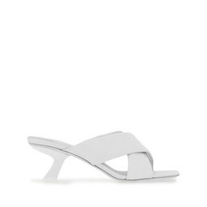 페라가모 크로스오버 스트랩 디테일 뮬 55mm, US width 5.5C, 화이트계열