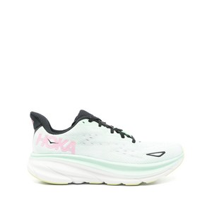 HOKA 클리프턴 9 스니커즈