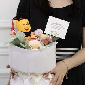 런던꽃다발 귀여운 학사모 꽃다발, 곰돌이인형