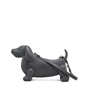 톰 브라운 헥터 페블 그레인 레더 숄더 백