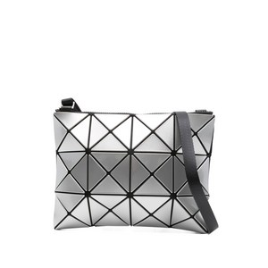바오바오이세이미야케 루센트 기하학 패턴 숄더 백