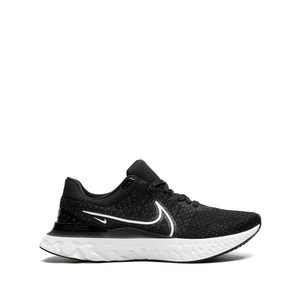 나이키 리액트 인피니티 런 FK 3 스니커즈