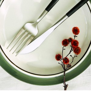 리빙디오 마리애블린 커트러리세트-실버 디너나이프+디너스푼+디너젓가락+디너포크+디저트스푼 고급수저 양식기 한식 선물용 수저세트, 블랙, 디너젓가락, 1개