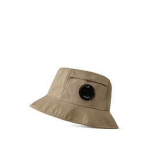 C.P.컴퍼니 로고 패치 버킷 햇, M(KR 600), 베이지계열
