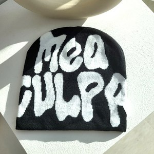 유어더메인 남녀공용 보온 레터링 비니
