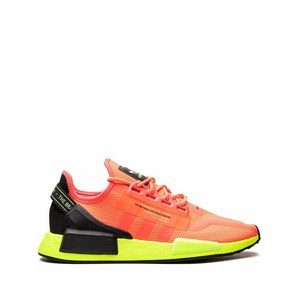 아디다스 NMD R1 V2 스니커즈