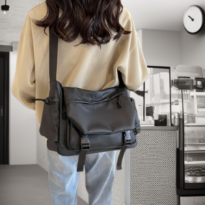 히카루몰 빅사이즈캐쥬얼방수가방 블랙메신저백 데일리 커플 남녀공용 대학생 학원가방 물병수납