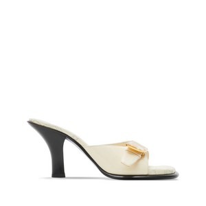 버버리 베이 가죽 뮬