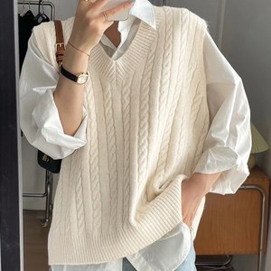 온미올렛 여성 케이블 꽈배기 브이넥 니트 조끼