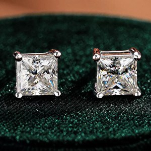 모이사나이트 1캐럿 여성용 각설탕 925 은침 모조 다이아몬드 귀걸이 XCMSZ-004