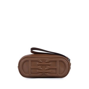 발리 엠보스드 로고 클러치