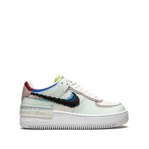 나이키 AF1 섀도 SE 스니커즈
