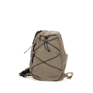 C.P.컴퍼니 렌즈 포켓 드로스트링 백팩
