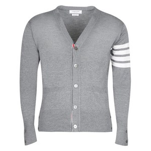 톰 브라운 4-바 스트라이프 미디엄 그레이 메리노 울 브이넥 카디건, 그레이계열, Numeric 3(KR 105)
