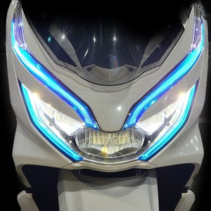 혼다 더뉴(18-20년식) PCX125 라이트필름 스티커 PCX 튜닝, 레드(단색), 더 뉴 PCX(18~20년식), 1개