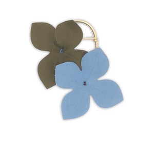 마르니 플라워 디테일 브로치