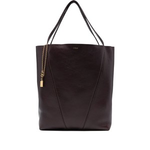 끌로에 스핀 라지 그레인 레더 토트 백