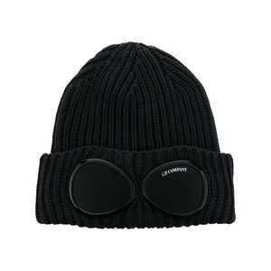 C.P.컴퍼니 고글 디테일 니트 비니