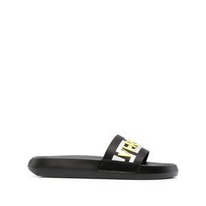 베르사체 라 그레카 레이즈드 로고 슬라이더 샌들
