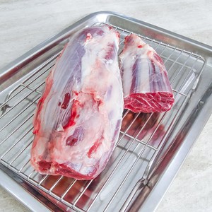 [이겼소] 투뿔 한우 냉장 사태 700g 수육용 찜용 앞사태 뒷사태 아롱사태 깔끔한 손질, 1개