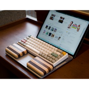 키보드 팜레스트 키보드 원목팜레스트 맥키버디 T1W : 노트북 위에 기계식 키보드를 올려 사용할 수 있도록 만들어 주는 기능성 키보드 받침대 겸 원목 팜레스트, T1W-stripe(스트라이프)