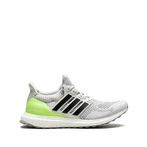 아디다스 울트라부스트 1.0 스니커즈