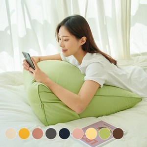 플랫화이트 목까지 받쳐주는 빵빵한 삼각등받이 쿠션, 그린