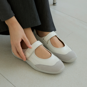 세인트새틴 프롬 메리제인 리얼소가죽 키높이 스니커즈