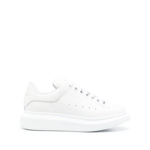 알렉산더맥퀸 오버사이즈 레더 스니커즈, Italy 39(KR 260), 화이트계열