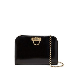 페라가모 다이아나 가죽 클러치