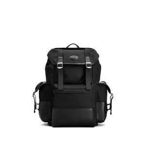 토즈 버클 스트랩 백팩