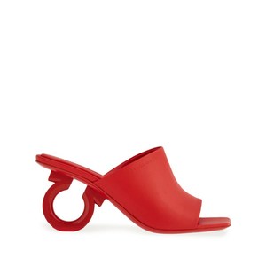 페라가모 오픈 토 조각 힐 뮬 70mm, US width 7C, 레드계열