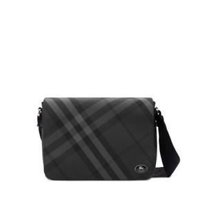 버버리 로고 장식 메신저 백
