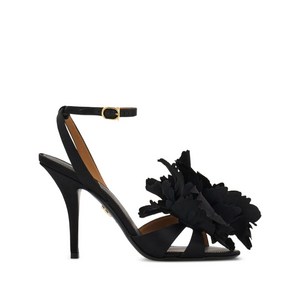 페라가모 플라워 장식 힐 샌들, US width 8.5C, 블랙계열