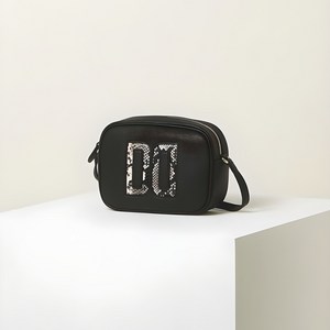 닥스 뱀피 DD로고 크로스백 블랙