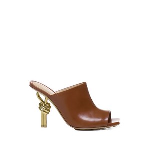 보테가 베네타 스퀘어 토 샌들