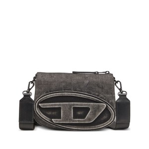 디젤 1DR 엠보스드 로고 카메라 백