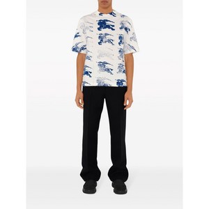 버버리 EKD 스탬프 프린트 티셔츠, 화이트계열+블루계열, Mid standard M(KR 105)